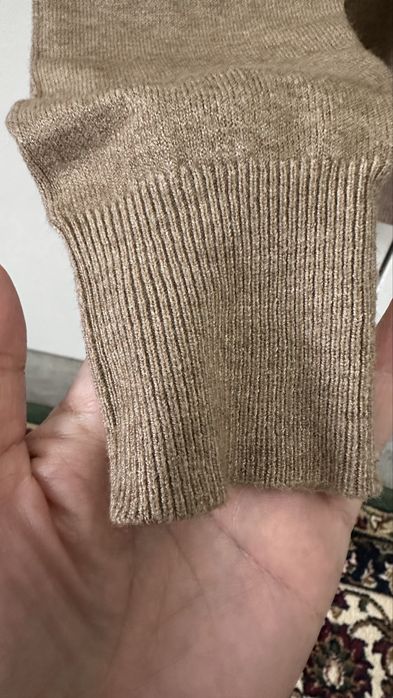 Свитер из 100% шерсти