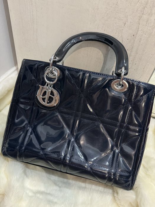 Dior сумочка 10000 тг