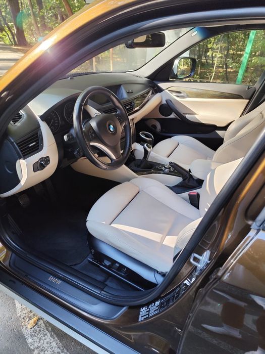 BMW X1 2010 — imagine 5