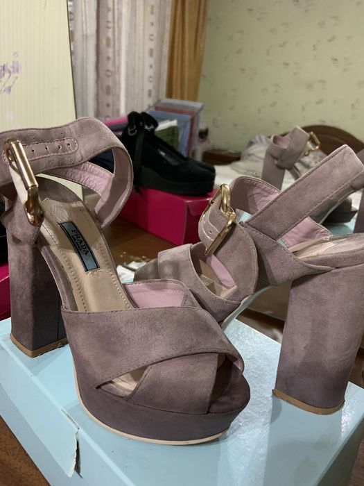 Женские туфли