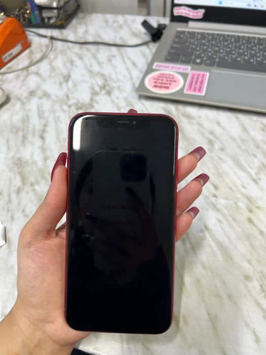 Продам Iphone Xr
