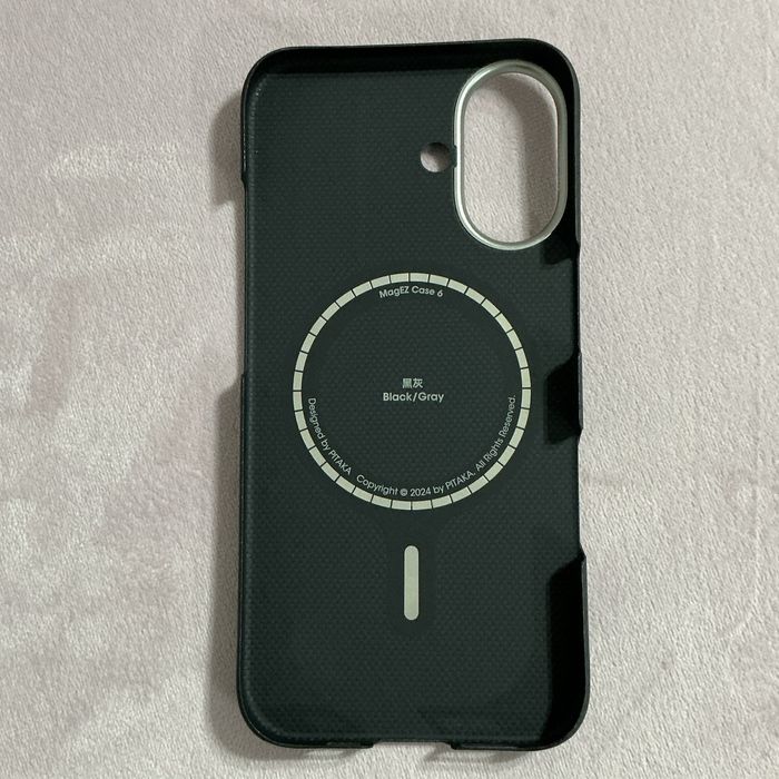 İphone 16 карбон