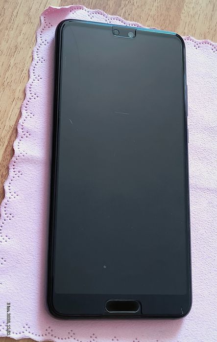 Huawei P20 + Huse 2 buc.