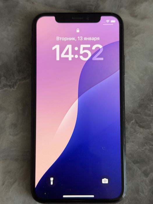 Продам Iphone XS