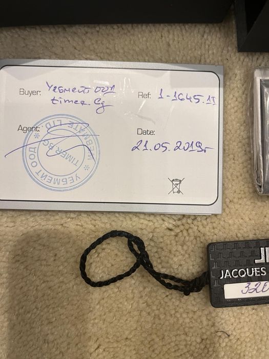 Мъжки часовник "Jacques Lemans".