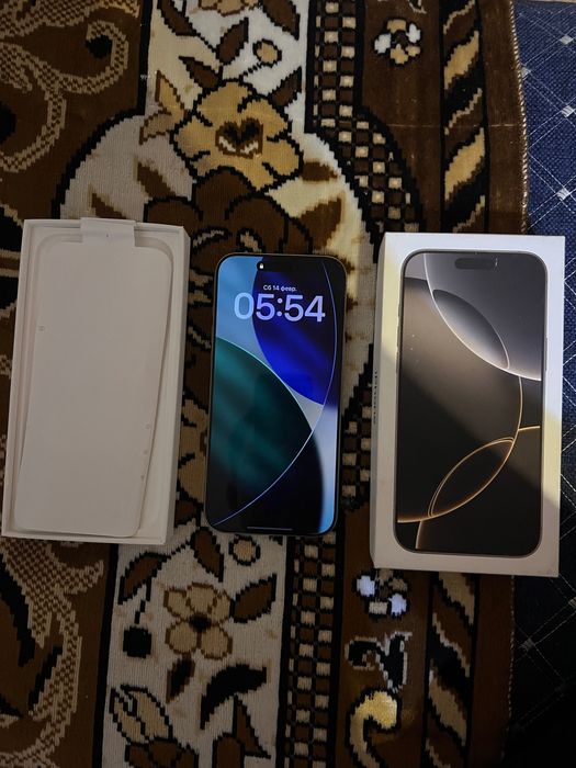 iPhone 16 pro max на гарантии