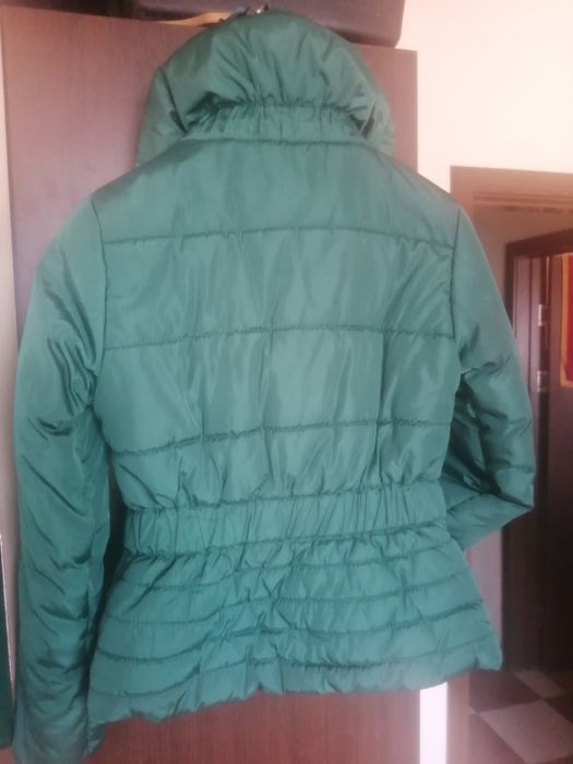 Яке, дамско, носени 1 месец, няма забележки.