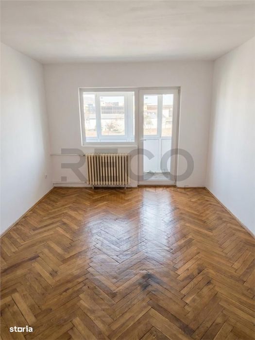 RECO Apartament cu o camera decomandat, Velenta