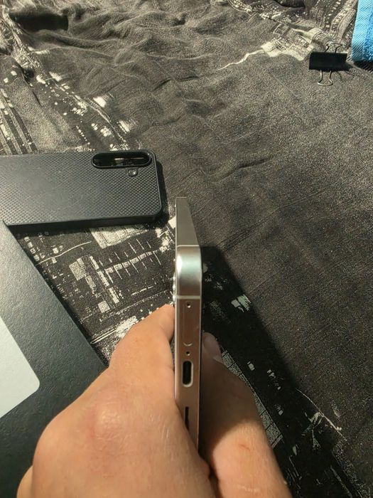 Продам Samsung s24+