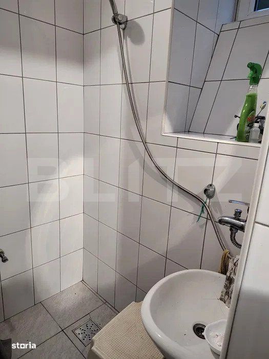 Apartament cu parcare, zona Horea