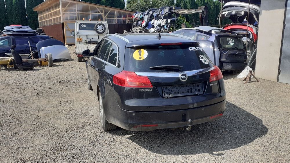 Dezmembrez Piese Opel Insignia 2.0 4x4 Din 2010