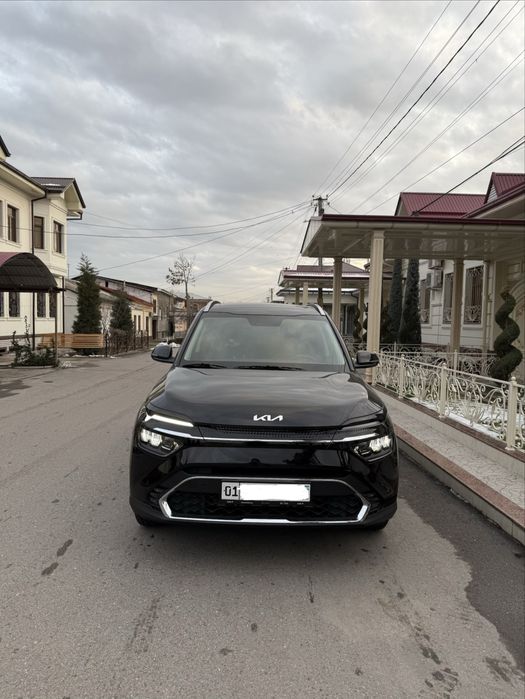 Kia carens 2024 4 pozitsiya