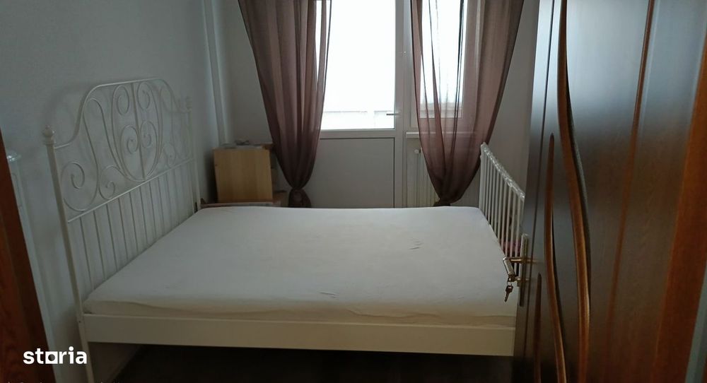 Inchiriez 3 camere Grivitei pet friendly cu parcare