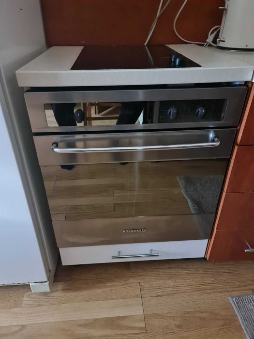 Шкаф за вградена фурна с котлони – много добро състояние