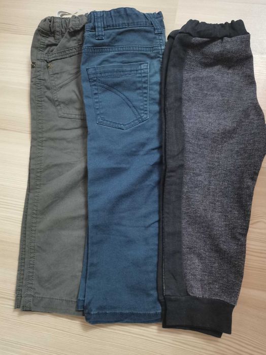 Set pantaloni 2-3 ani