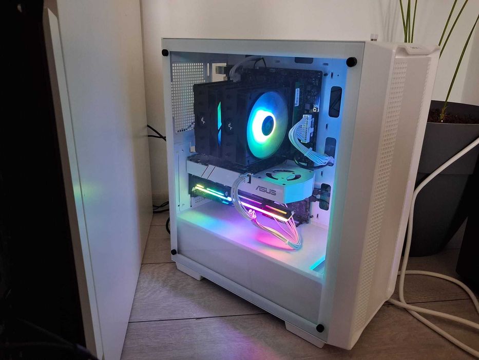 Vand PC Gaming i5/gtx 970/32gb RAM.