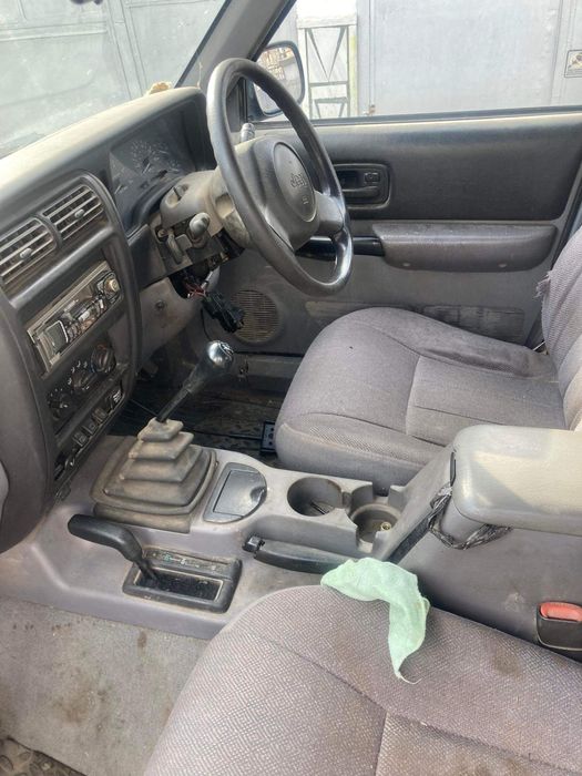 Джип Чероки XJ 2.5 фейс за части