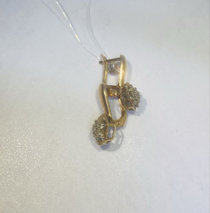 Серьги 2,8гр.Г Атырау Вокзал маны 3а,25а Лот 859294