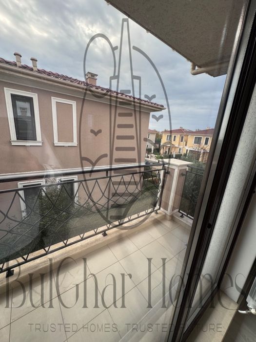 Продава се Къща в Поморие - 250 кв.м за 1000 €/кв.м - Снимка #10