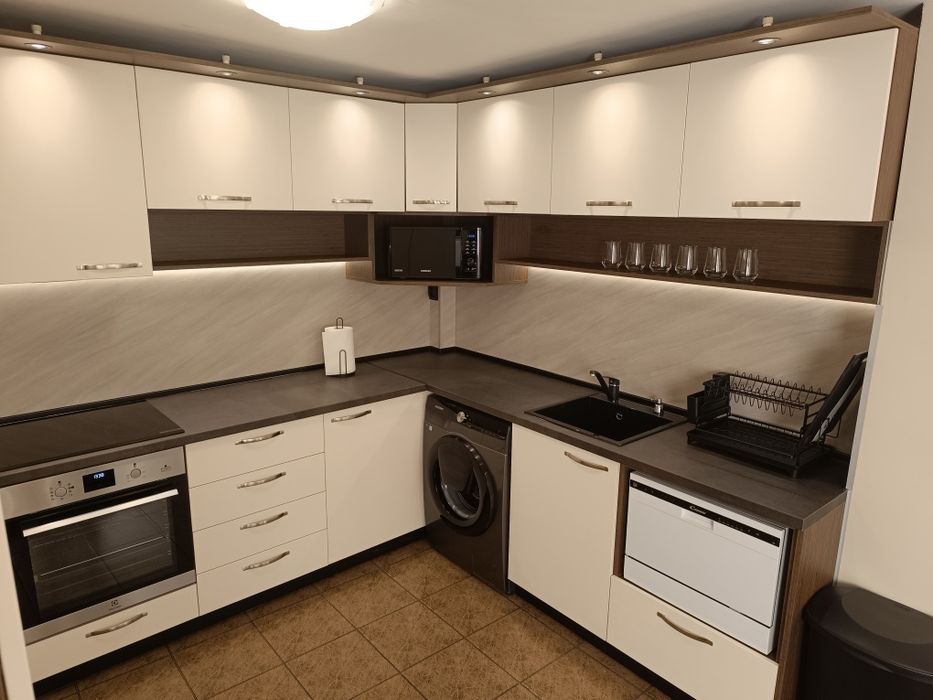 Дава се под наем Двустаен апартамент в София, Зона Б-18 - 60 кв.м за 648.21 € - Снимка #3