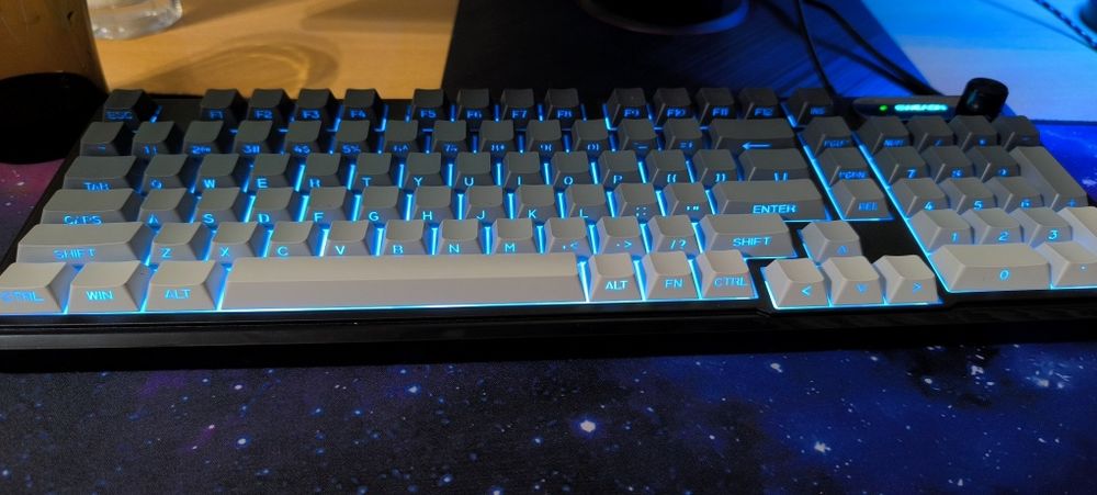 Клавиатура геймърска