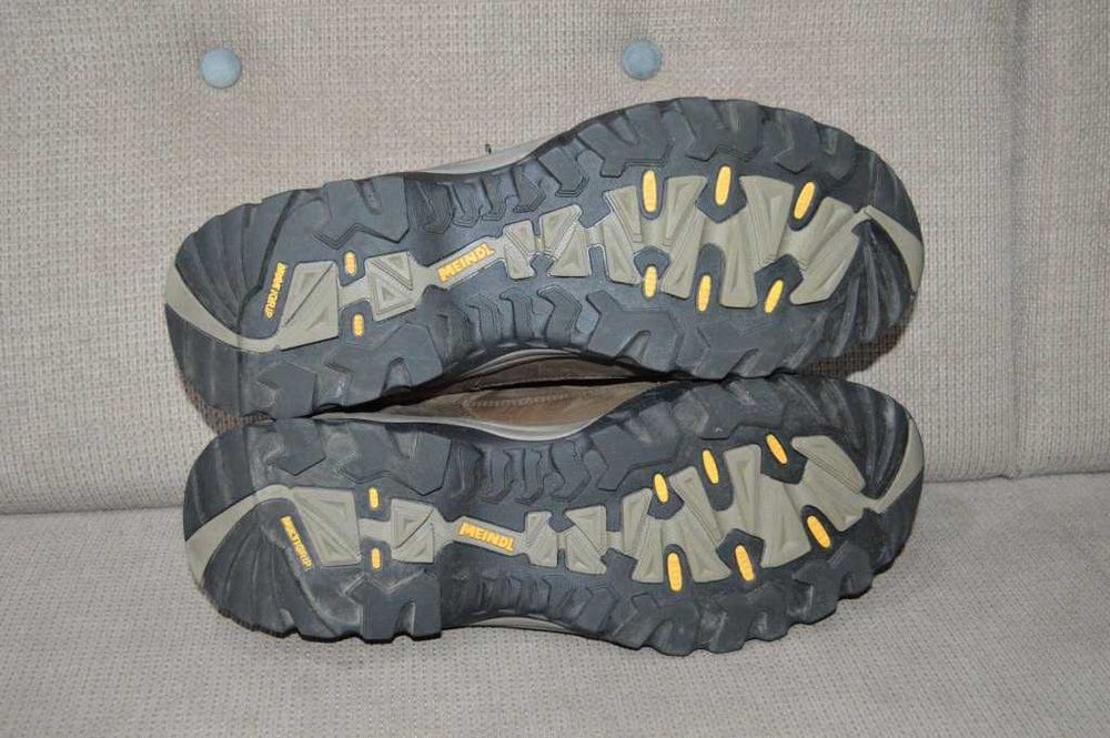 Semighete piele MEINDL Lugano 48 drumetii munte