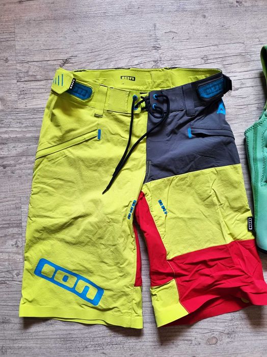 Kitesurfing Pantaloni ION SCRUBM30(S-XS)+Vesta Impact ION VECTOR COPII