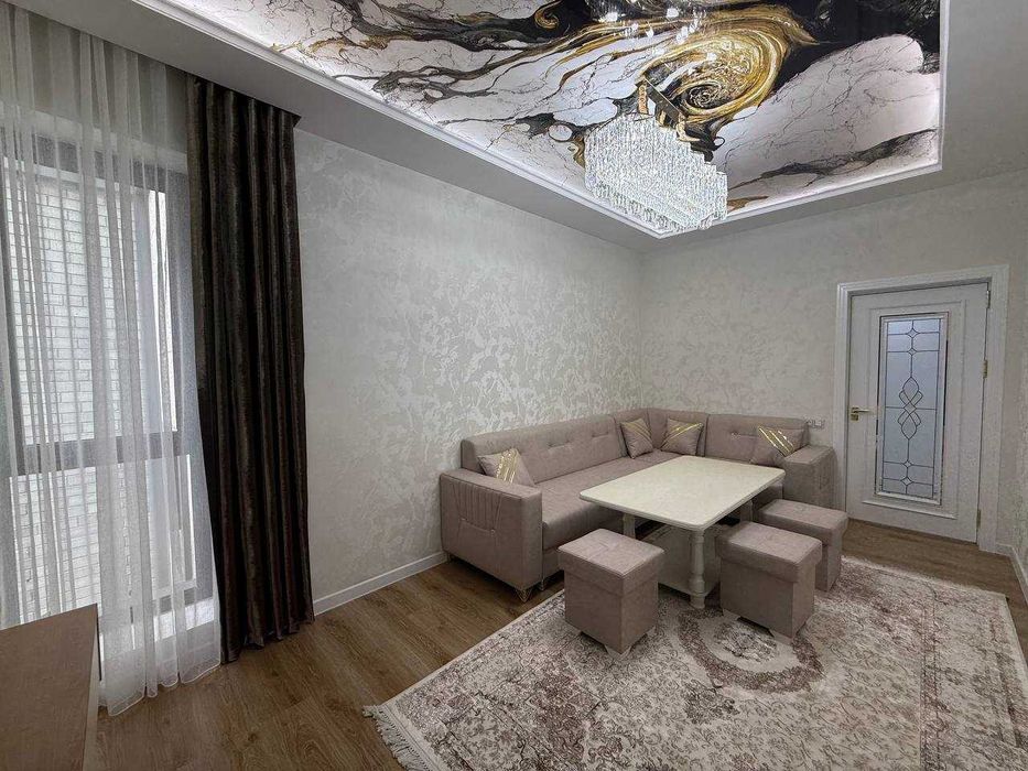 2х комнатная квартира на 4 этаже 44кв/м, в Самарканде