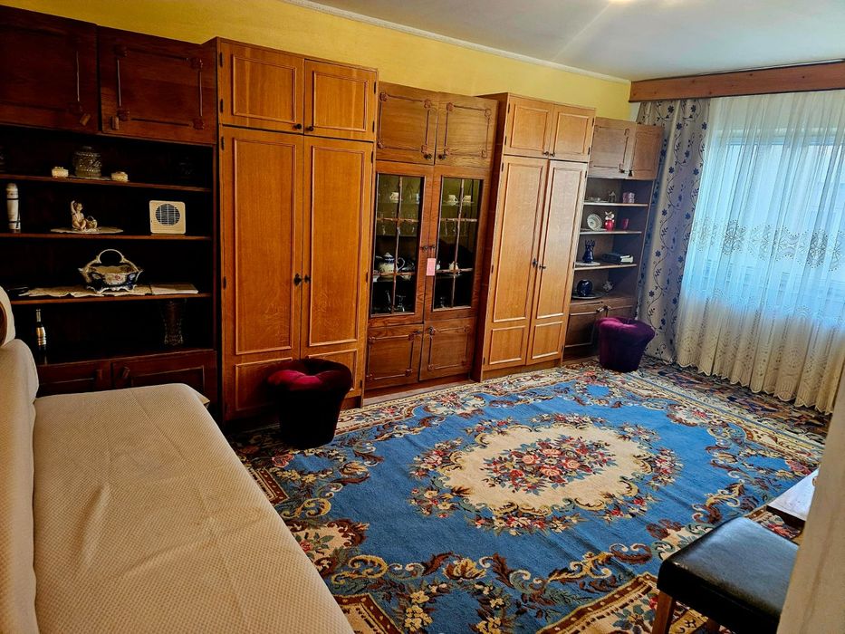 Închiriez apartament în Tg-Jiu