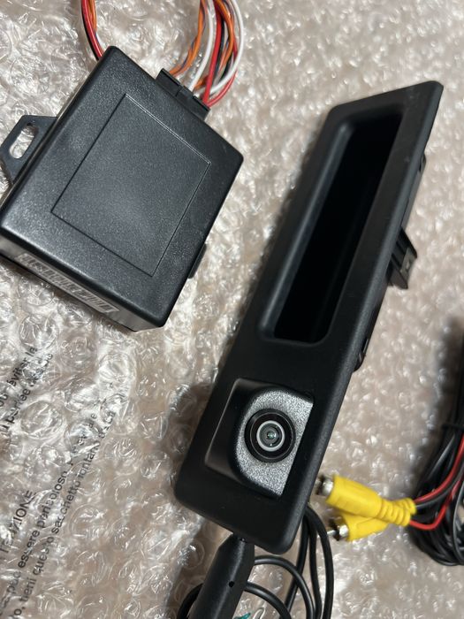 Camera mers inapoi bmw seria F