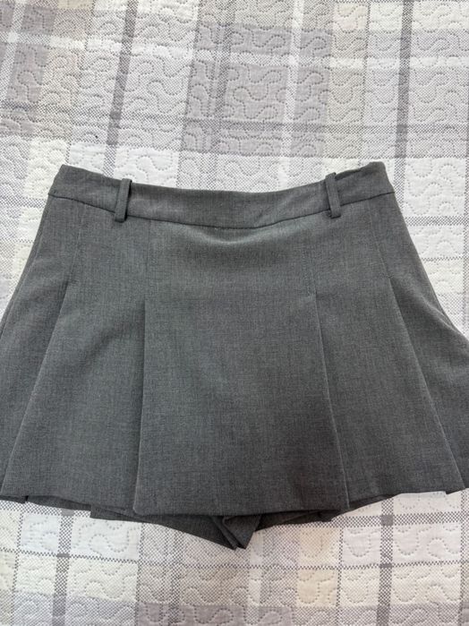 Пола панталон Zara