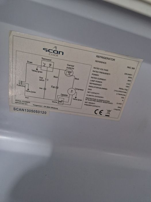 Хладилник с фризер Ретро Scan A++