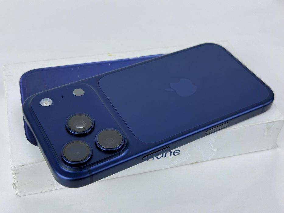 Apple iPhone 17 Pro 256GB Blue 22 Заряда! Гаранция!