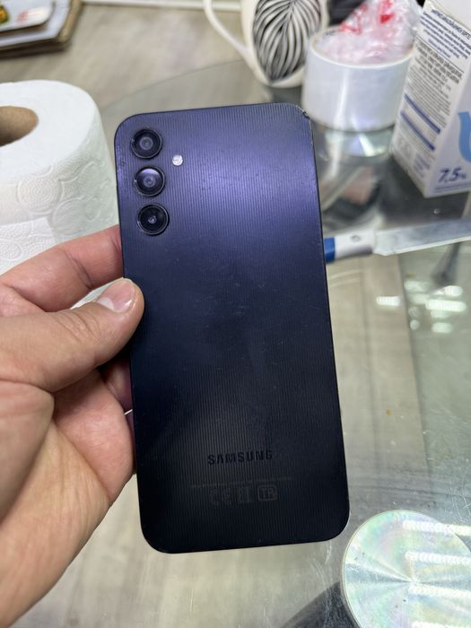 Samsung A71 за 30.000 с коробкой