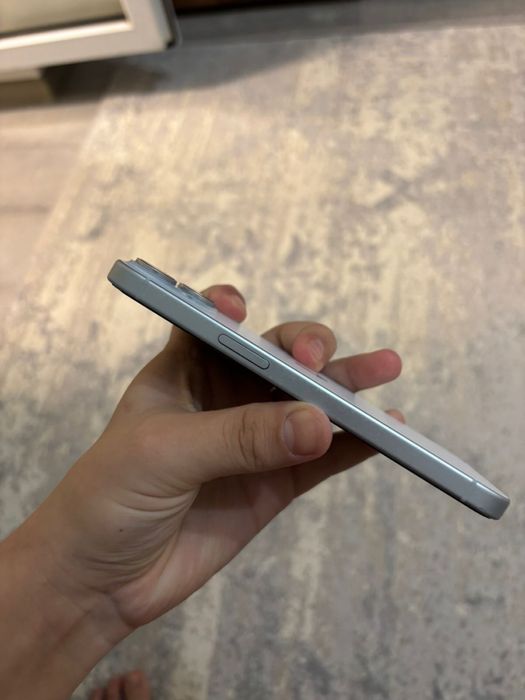 Айфон 15 небесный цвет