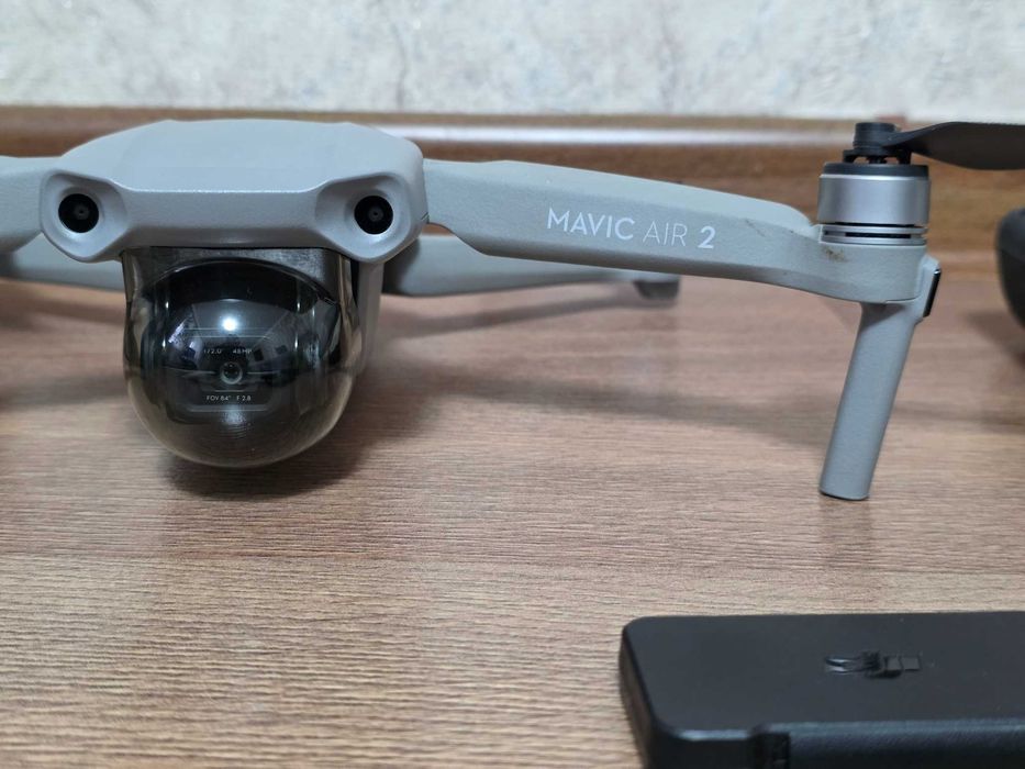 Дрон DJI Mavic Air 2 Fly More Combo