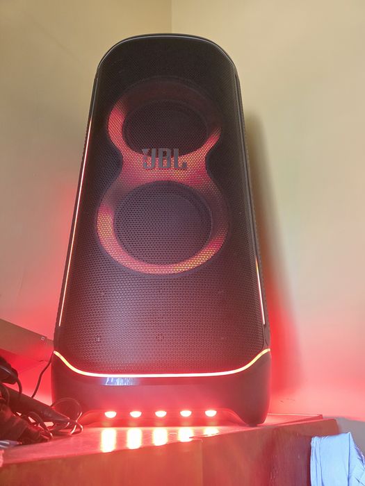 JBL продам колонку Ултиматум новая