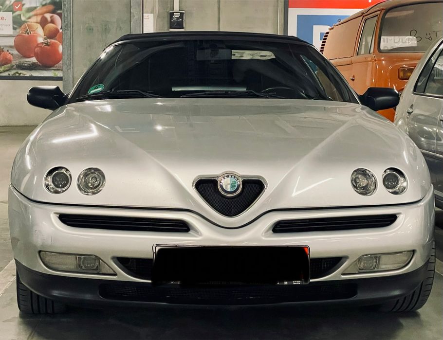Alfa Romeo 916 Spider Gtv