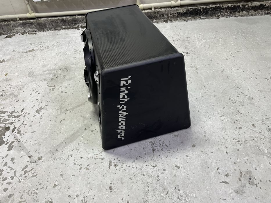 Продам саббуфир в машину 5 элемерт