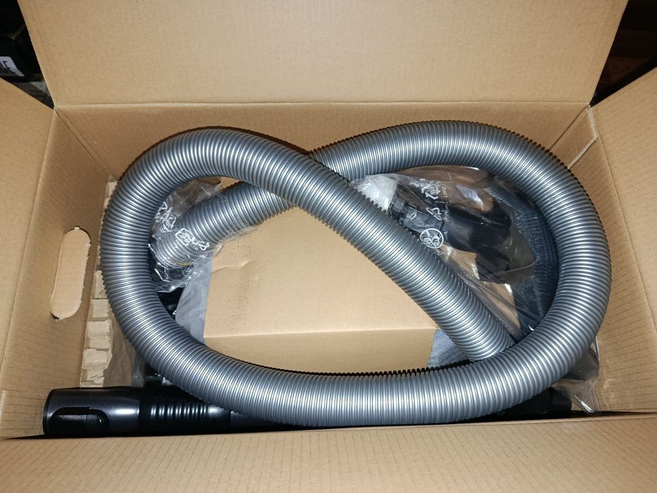 Продам новый пылесос