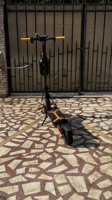 vand kukrin g2 max 100km parcursi pret foarte bun