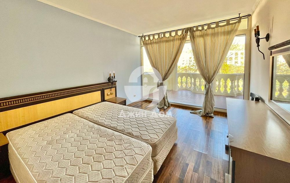 Продава се Двустаен апартамент в Несебър - 86 кв.м за 663 €/кв.м - Снимка #3