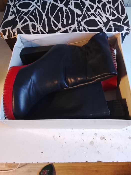 продам осенние сапоги