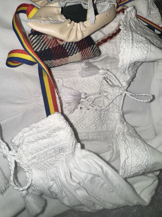 Costum popular botez 0-6 luni