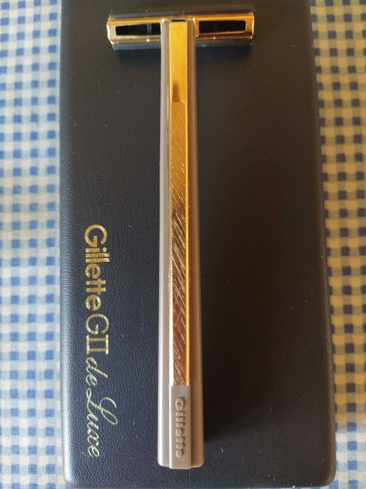 стара самобръсначка Gillette de Luxe