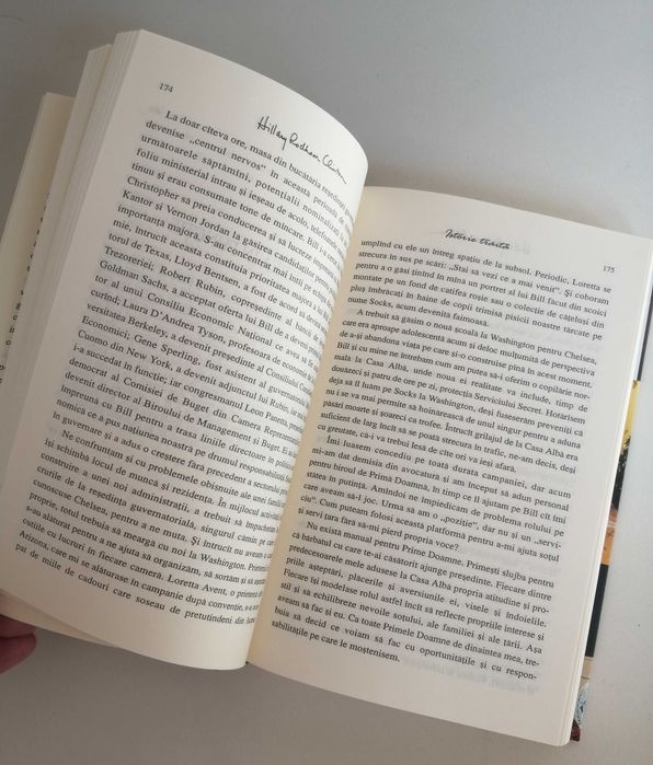 carte Autobiografie Istorie traita Hillary Clinton editura Rao 2004