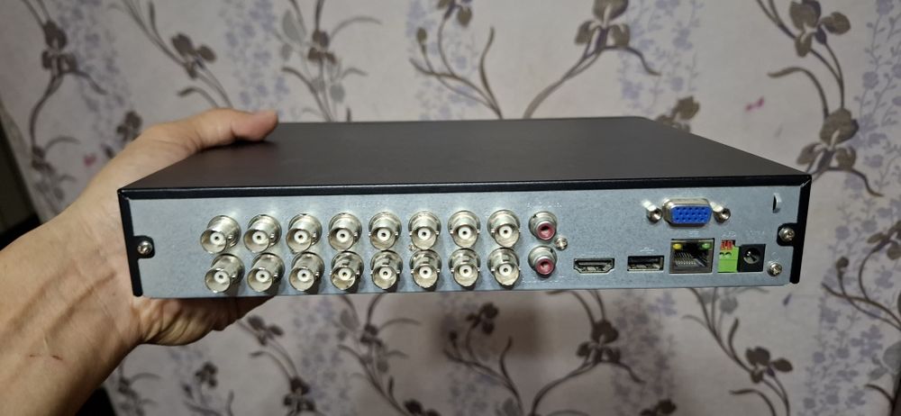 Продам видеорегистратор Дахуа 16-канал