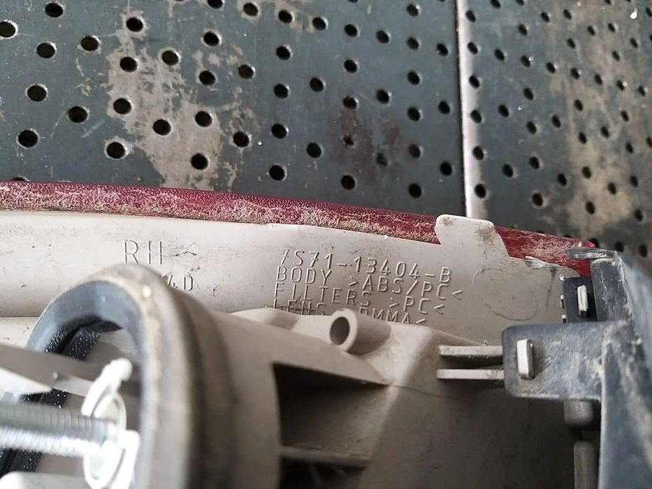 Stop tripla lampa dreapta aripa ford mondeo 4 ba7 7s7113404b