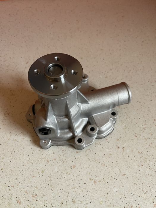 Pompa de apa JCB 02/630880