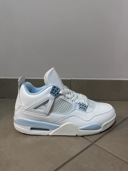 Jordan 4 Baby Blue EDITIE LIMITATA